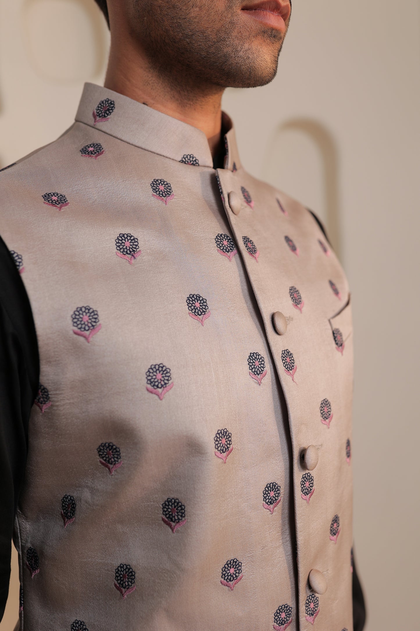 Obsidian Bloom Kurta Set