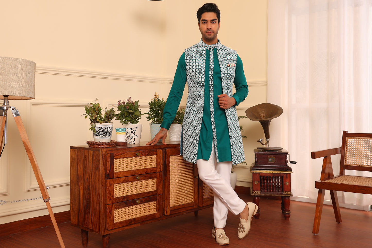 Tuquoise Green kurta pants with embroidered shrug set