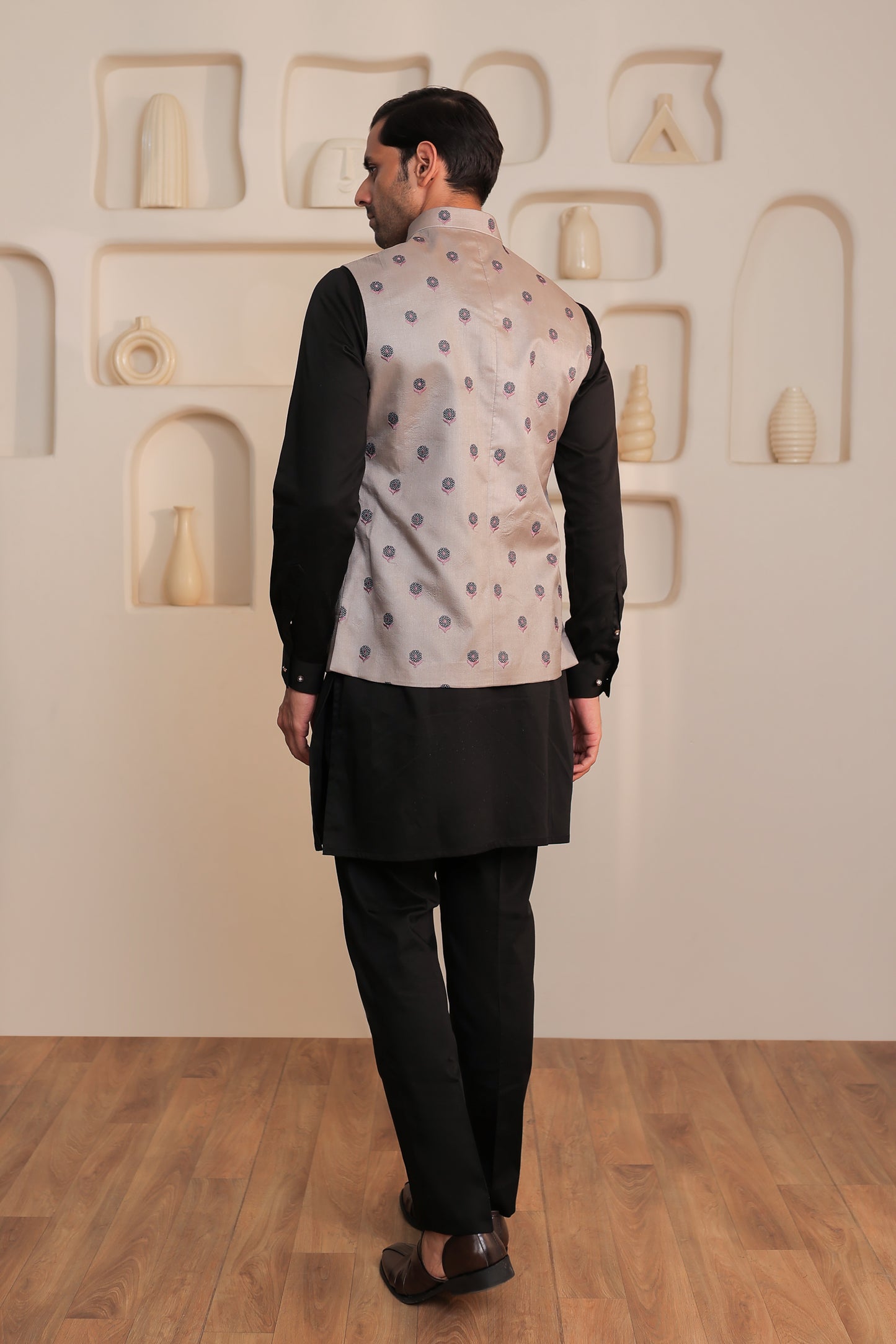 Obsidian Bloom Kurta Set