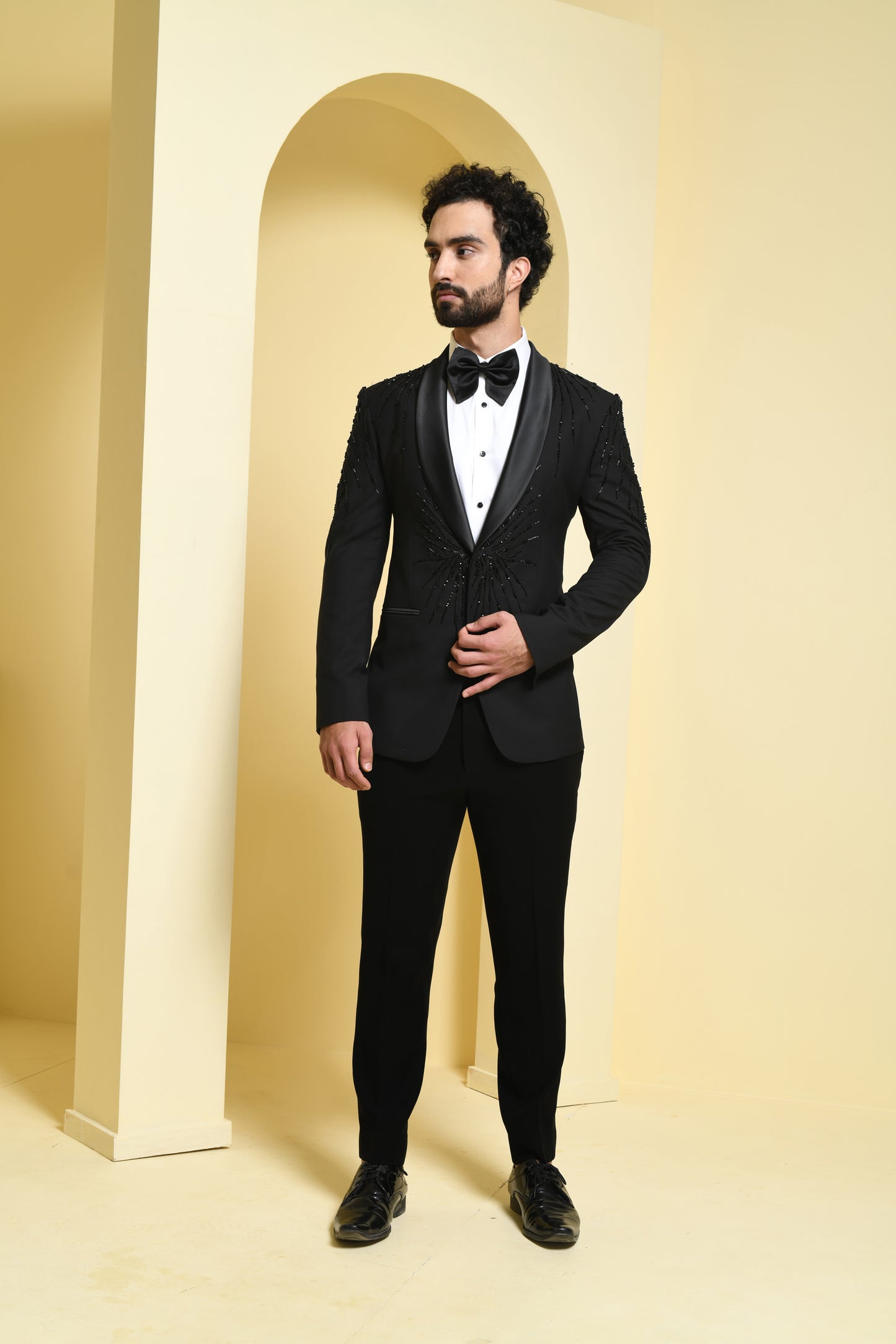 Modern Fit Tuxedo with Shawl Collar and fine details