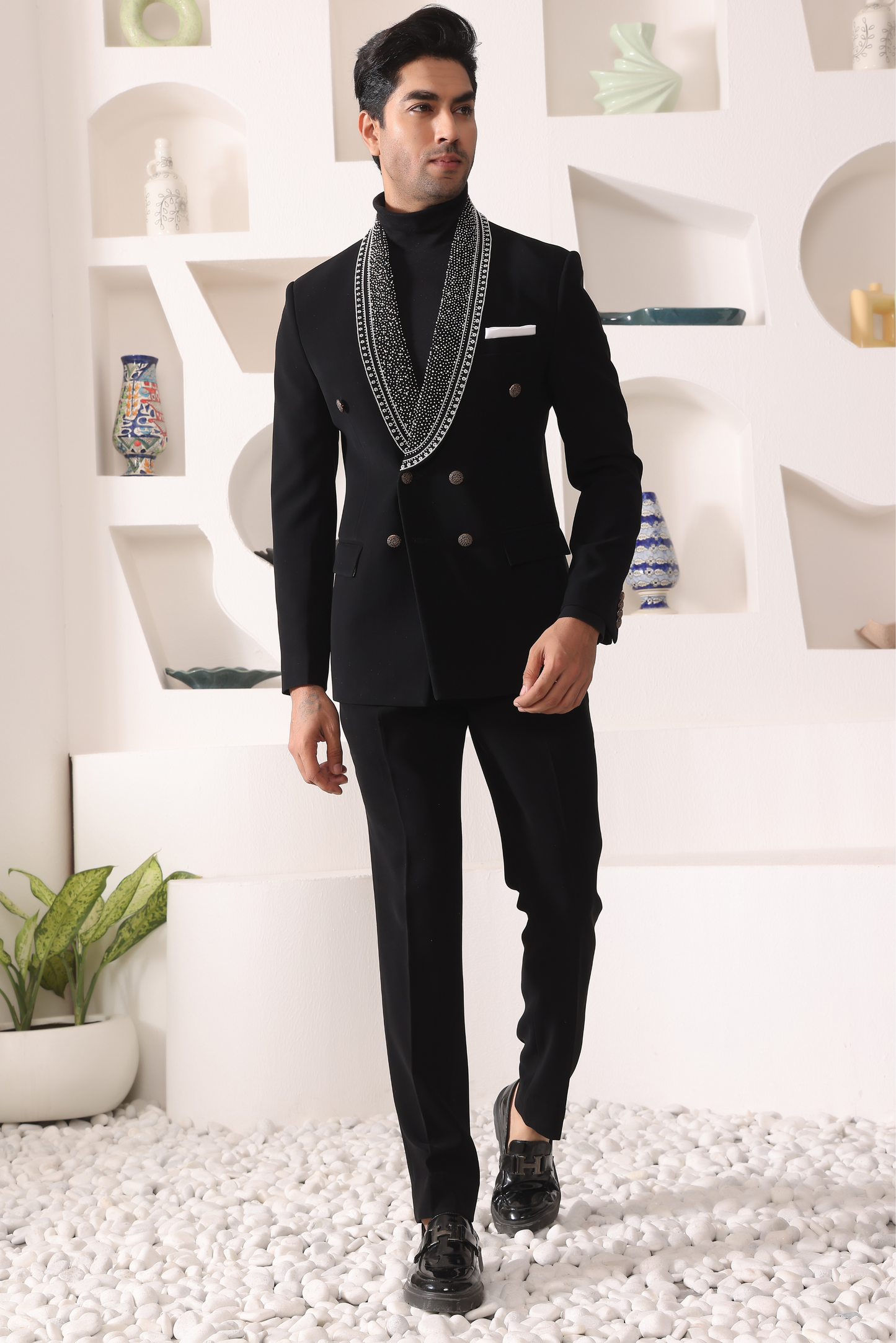 Black Rayon Embroidery Bead Collar Tuxedo Set For Men